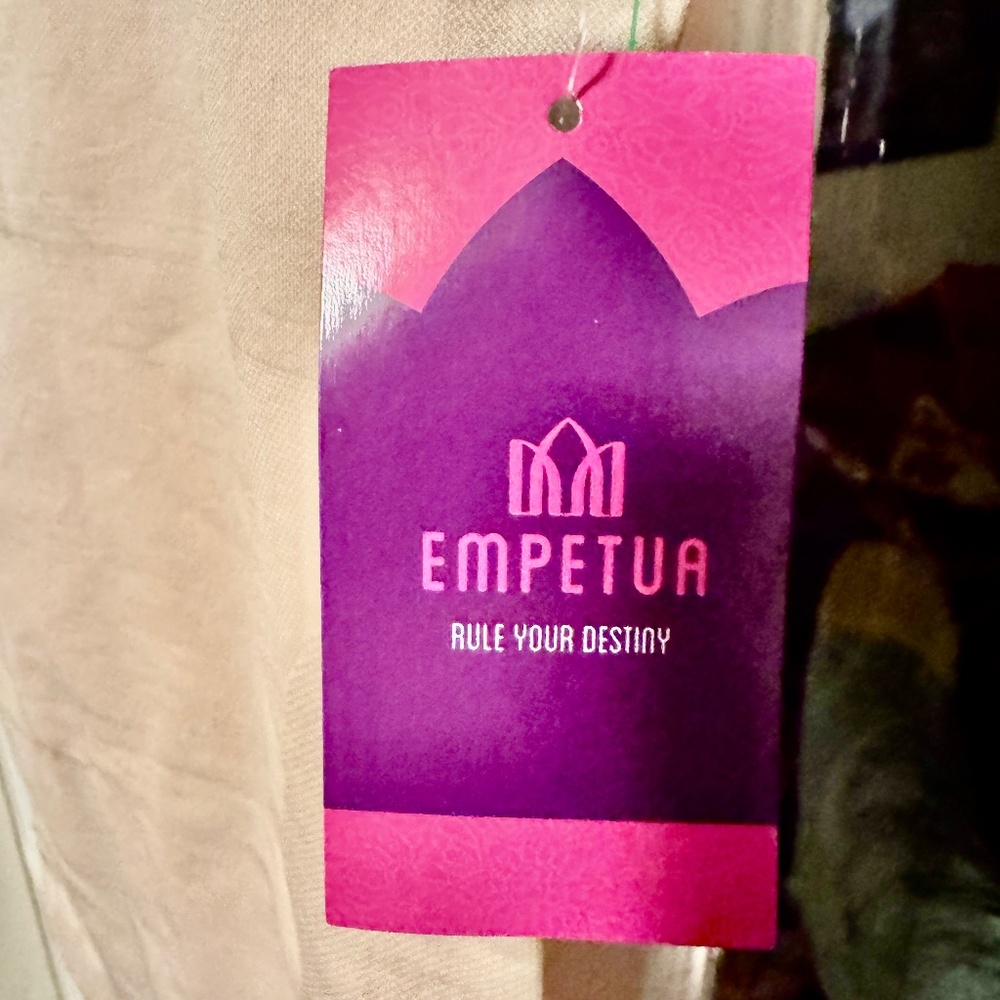 NWT Empetua Shapewear Cami in Nude color, Sz. M - Picture 3 of 4